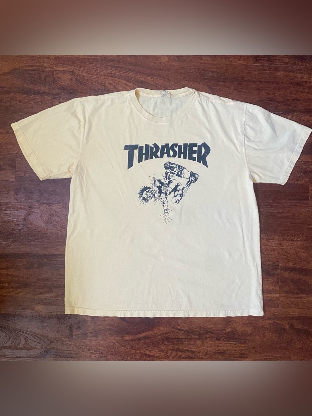 Men’s Thrasher Tee with Skate Graphic